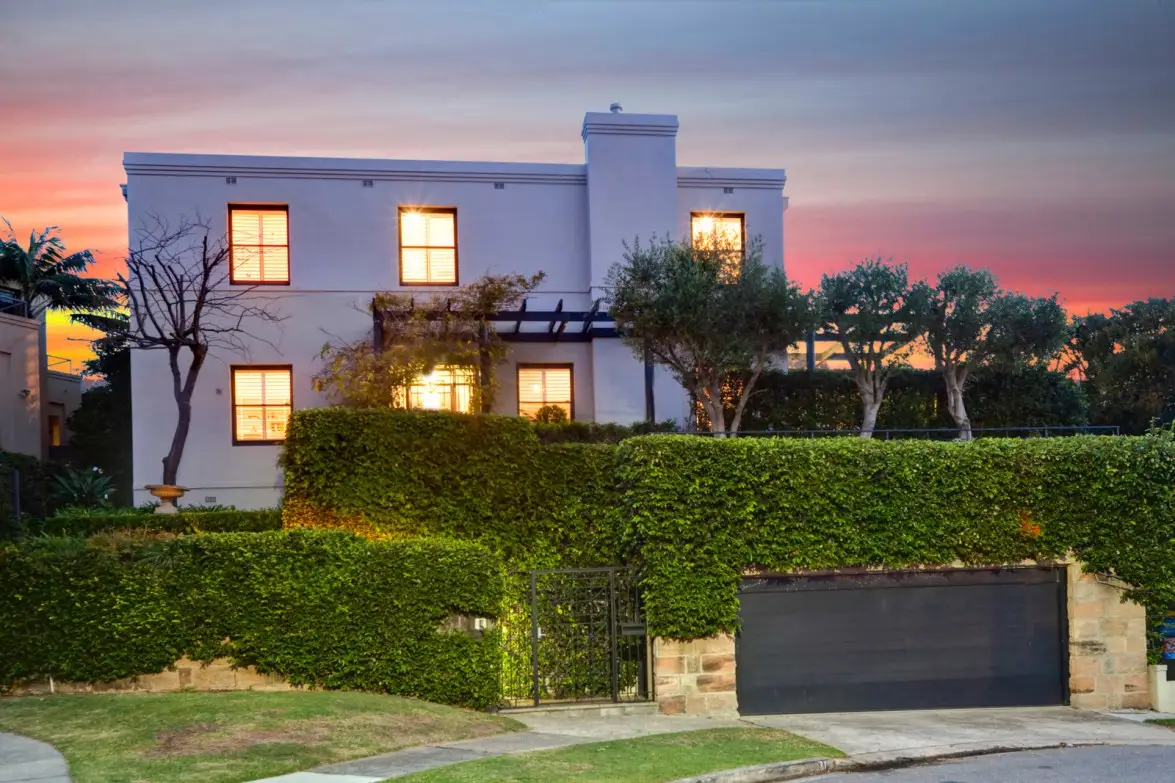 31 Olphert Avenue, Vaucluse Sold by Sydney Sotheby's International Realty - image 2
