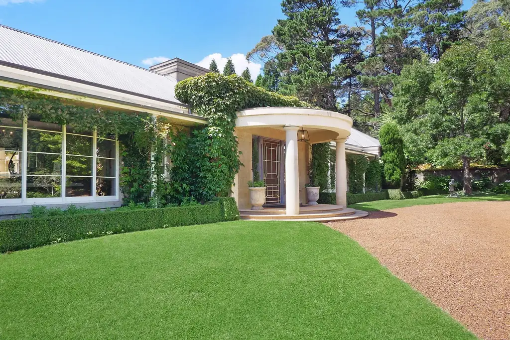 9 Wyndham Avenue, Mount Wilson Sold by Sydney Sotheby's International Realty