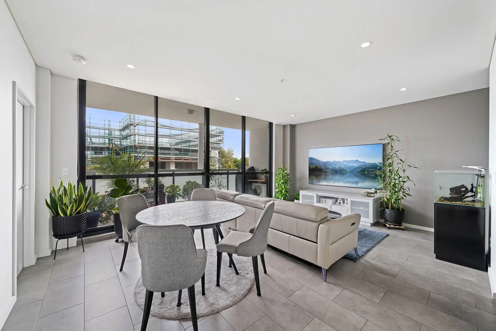 204/581 Gardeners Road, Mascot Sold by Sydney Sotheby's International Realty - image 1