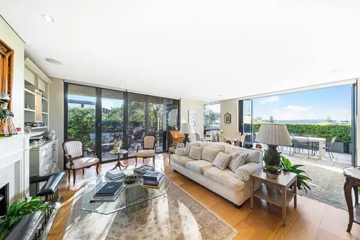 6B 2-22 Knox Street, Double Bay Leased by Sydney Sotheby's International Realty