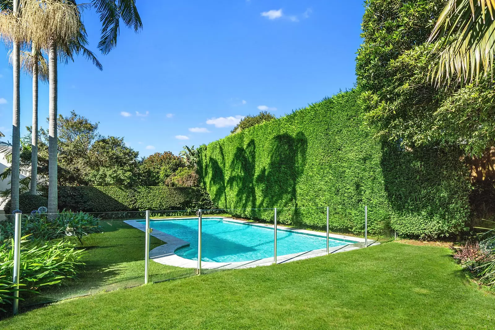 33 Olphert Avenue, Vaucluse Sold by Sydney Sotheby's International Realty - image 1