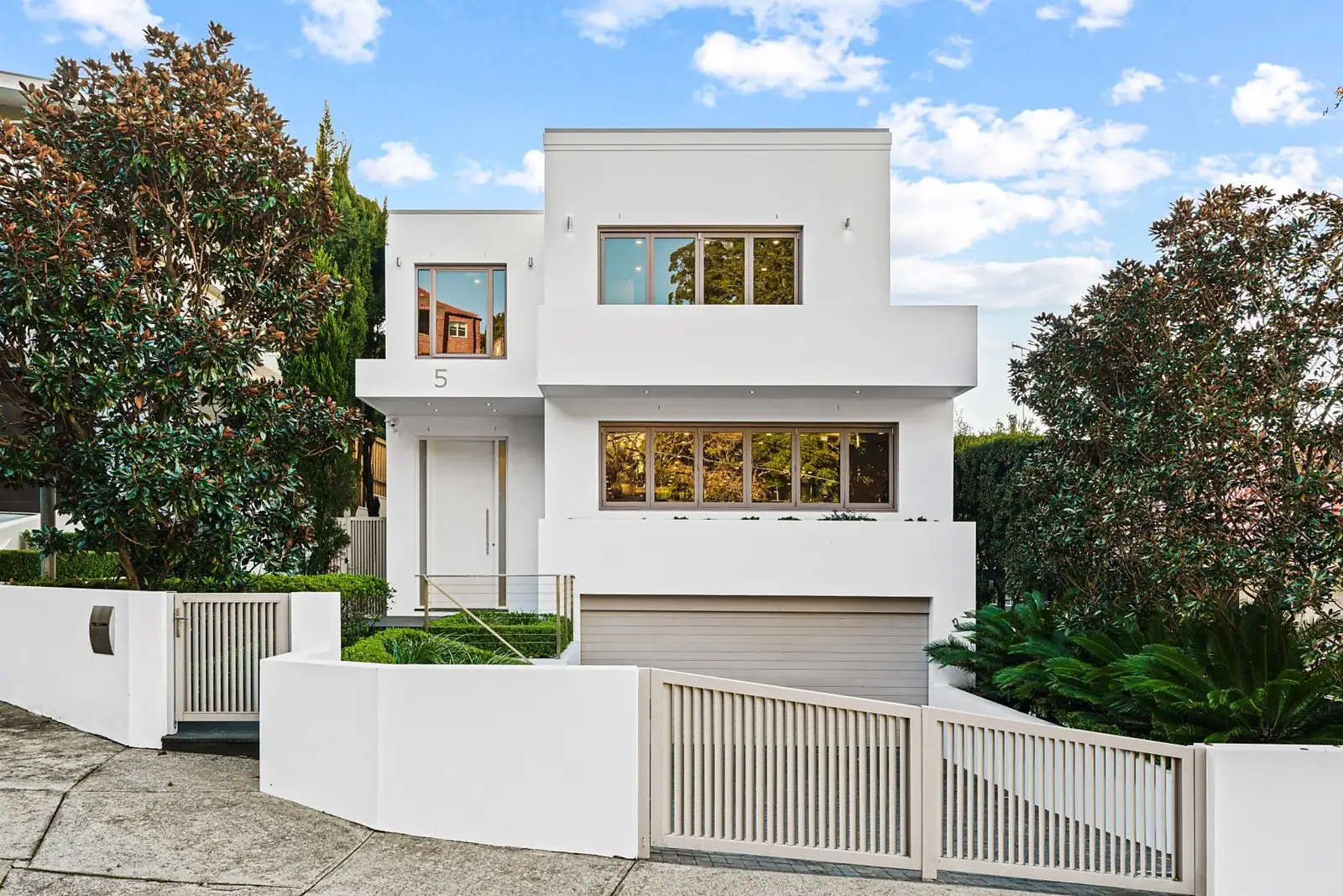 5 Milton Avenue, Woollahra Sold by Sydney Sotheby's International Realty - image 2