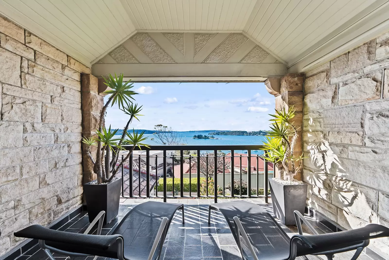 4/23 Wentworth Street, Point Piper Sold by Sydney Sotheby's International Realty - image 1