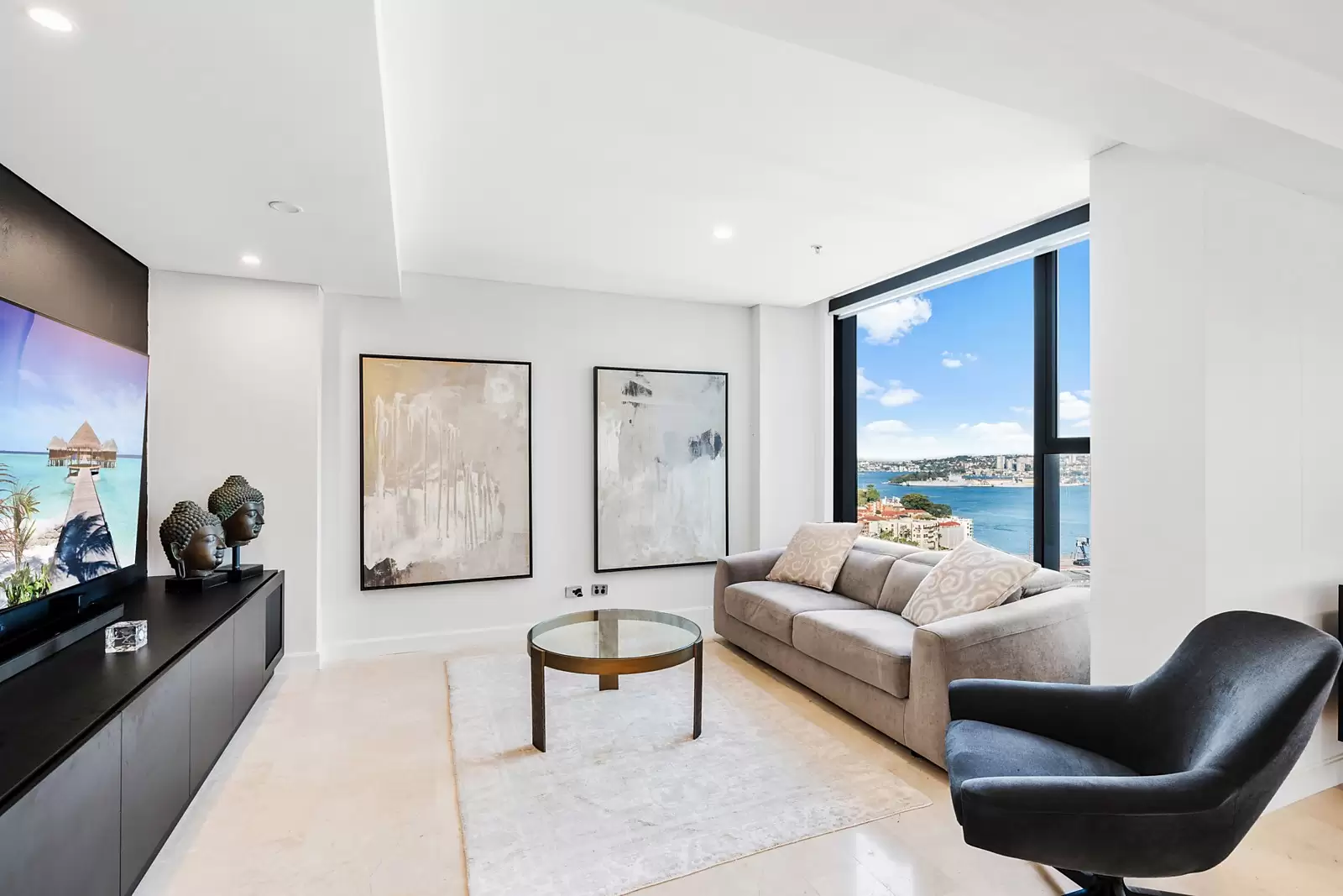 1906/2 Dind Street, Milsons Point Sold by Sydney Sotheby's International Realty - image 1
