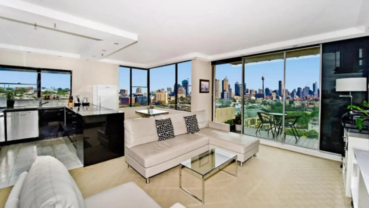 11a/3 Darling Point Road, Darling Point Leased by Sydney Sotheby's International Realty - image 2
