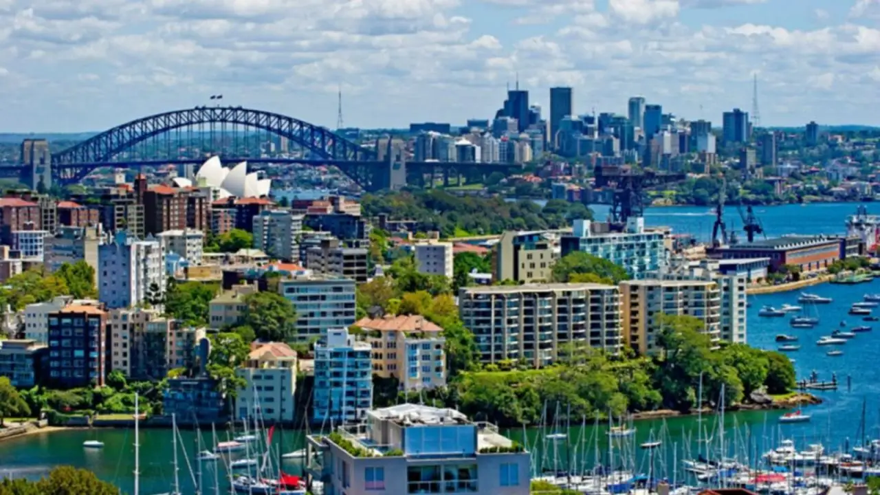 11a/3 Darling Point Road, Darling Point Leased by Sydney Sotheby's International Realty - image 1