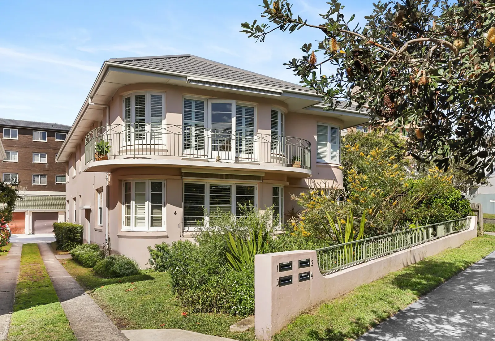 4/4 Young Street, Vaucluse Sold by Sydney Sotheby's International Realty - image 1