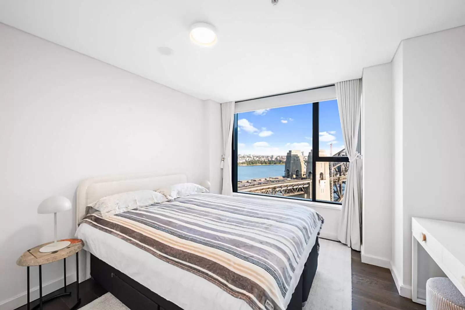 Photo #10: 1906/2 Dind Street, Milsons Point - Leased by Sydney Sotheby's International Realty