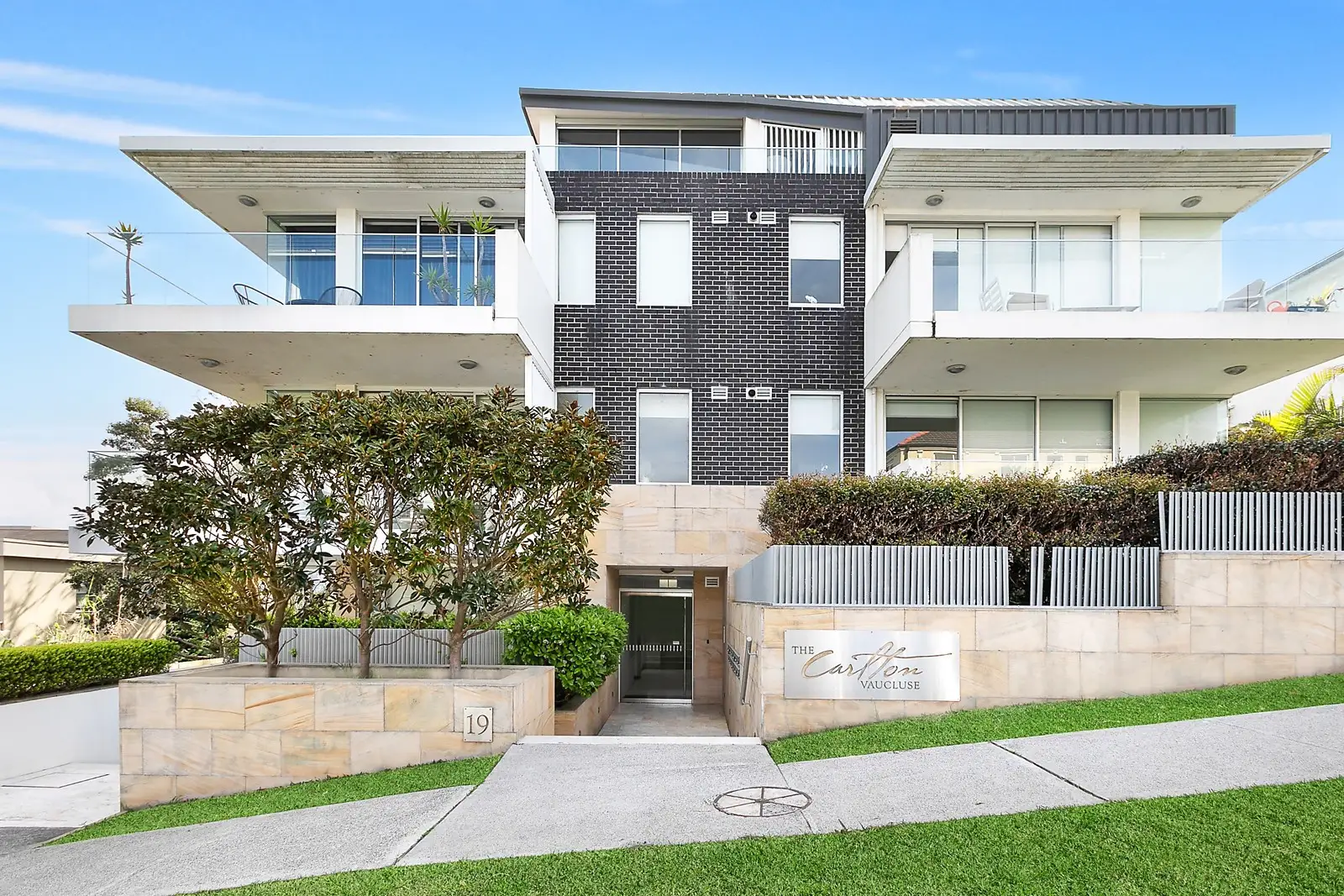 Photo #1: 4/19 Young Street, Vaucluse - Sold by Sydney Sotheby's International Realty