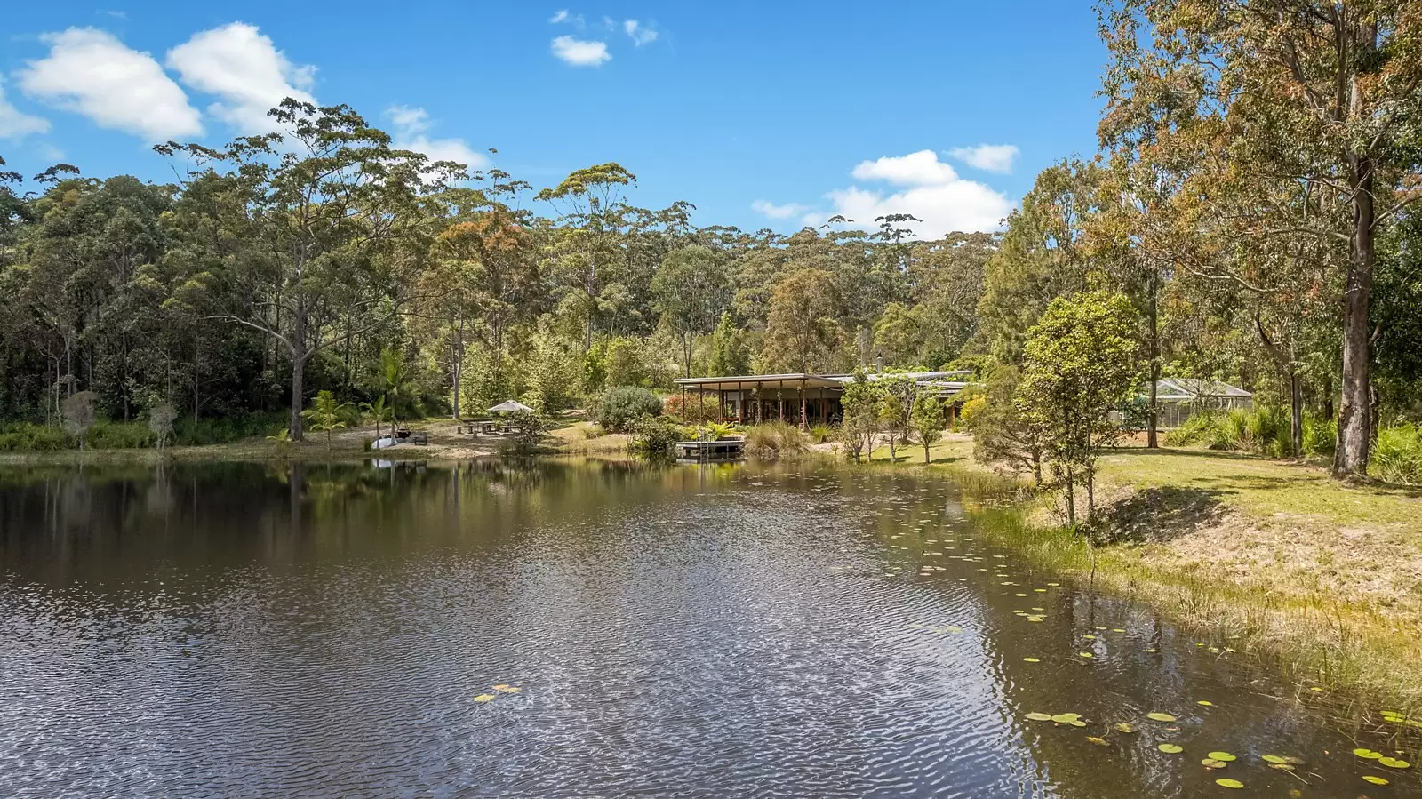 111 Tarbuck Park Road, Tarbuck Bay Sold by Sydney Sotheby's International Realty - image 4