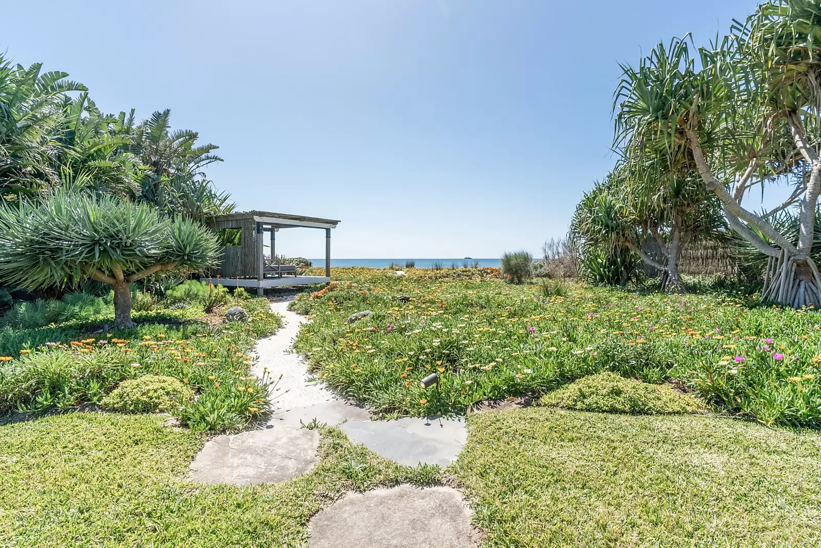 20 Childe Street, Byron Bay Sold by Sydney Sotheby's International Realty - image 8