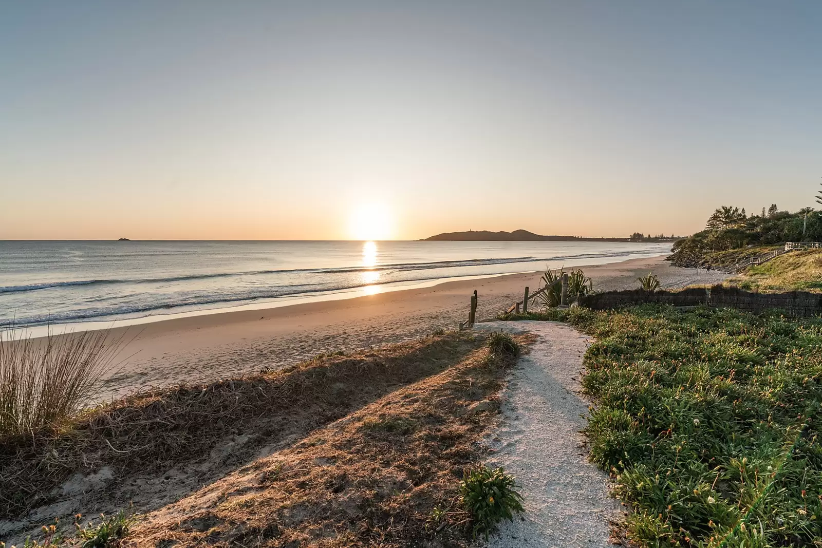 20 Childe Street, Byron Bay Sold by Sydney Sotheby's International Realty - image 3