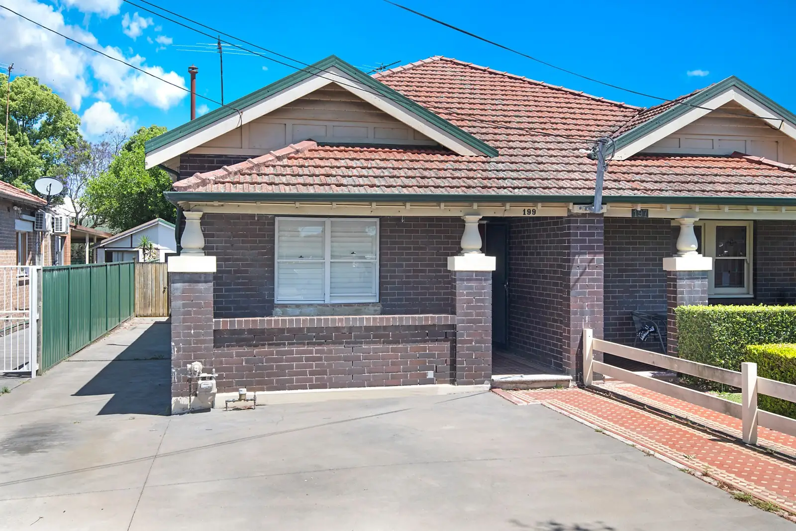 199 Bay Street, Brighton-le-sands Sold by Sydney Sotheby's International Realty - image 1