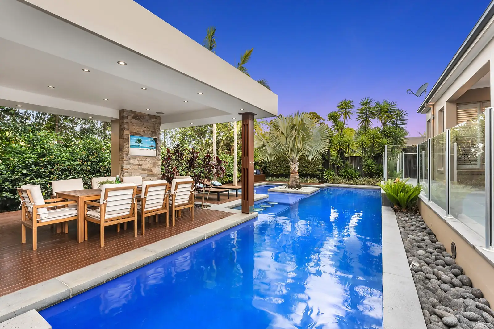 9 Springthorpe Way, Castle Hill Sold by Sydney Sotheby's International Realty - image 2