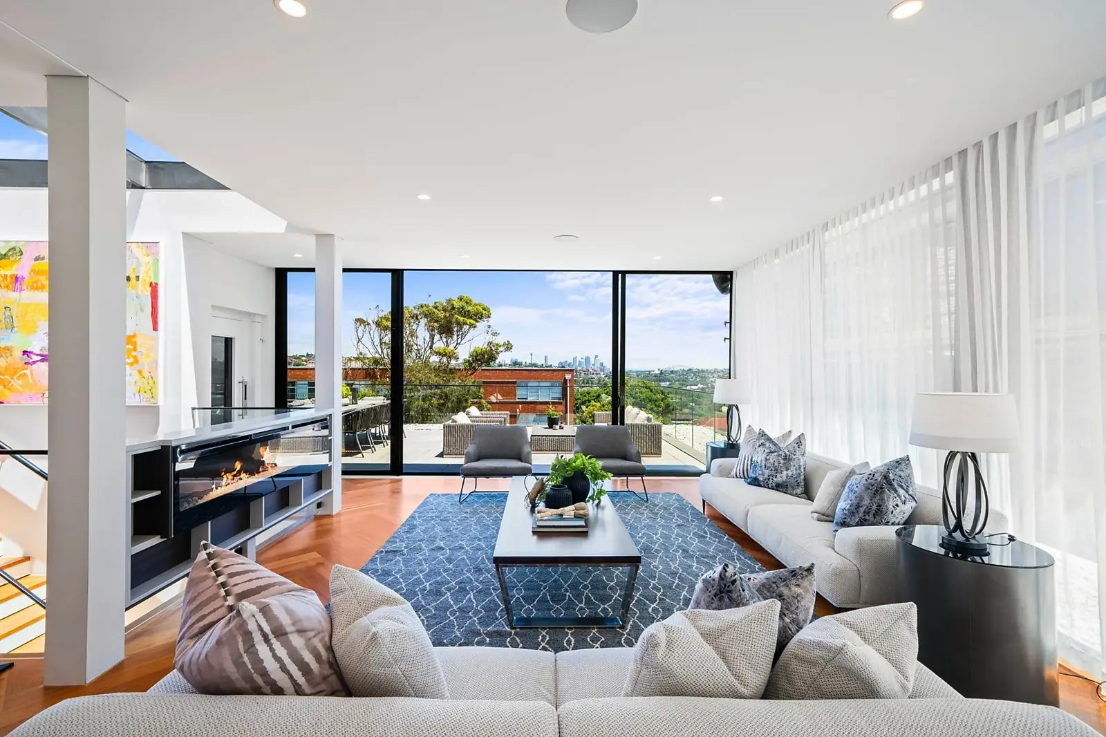 Residence 2 43 Hardy Street, Dover Heights Sold by Sydney Sotheby's International Realty - image 2