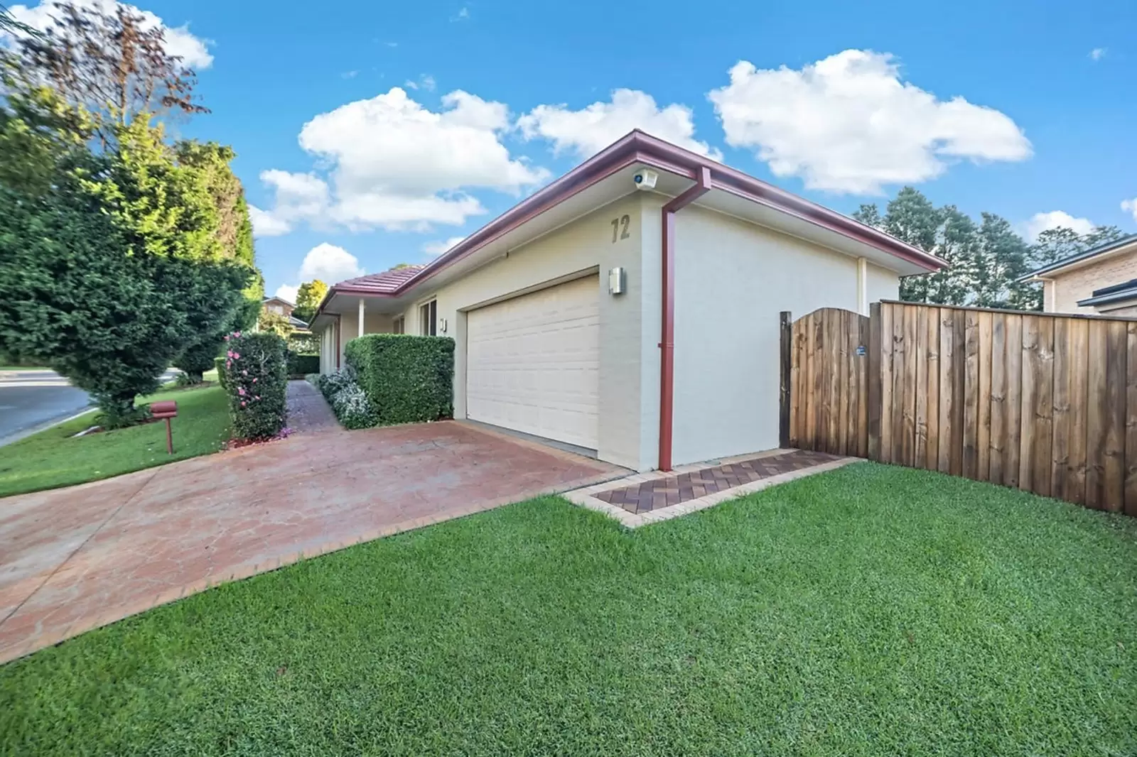 72 Darlington Drive, Cherrybrook Sold by Sydney Sotheby's International Realty - image 7