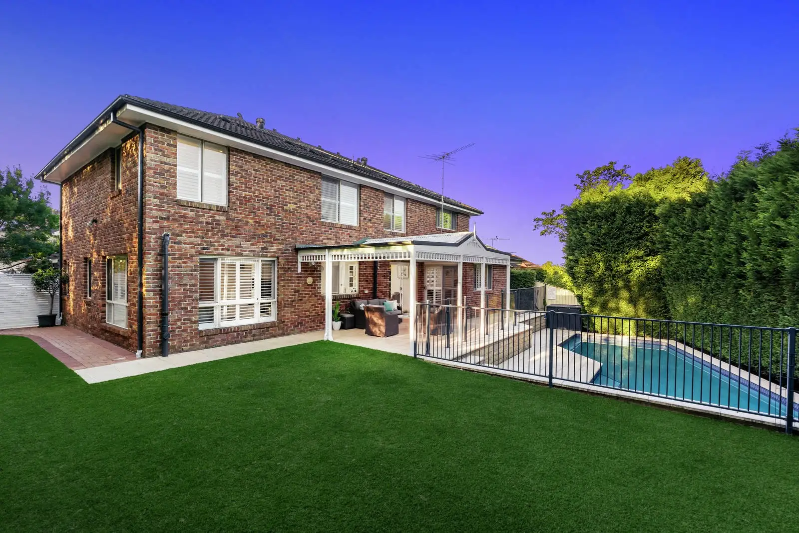 5 Norwich Place, Cherrybrook Sold by Sydney Sotheby's International Realty - image 2