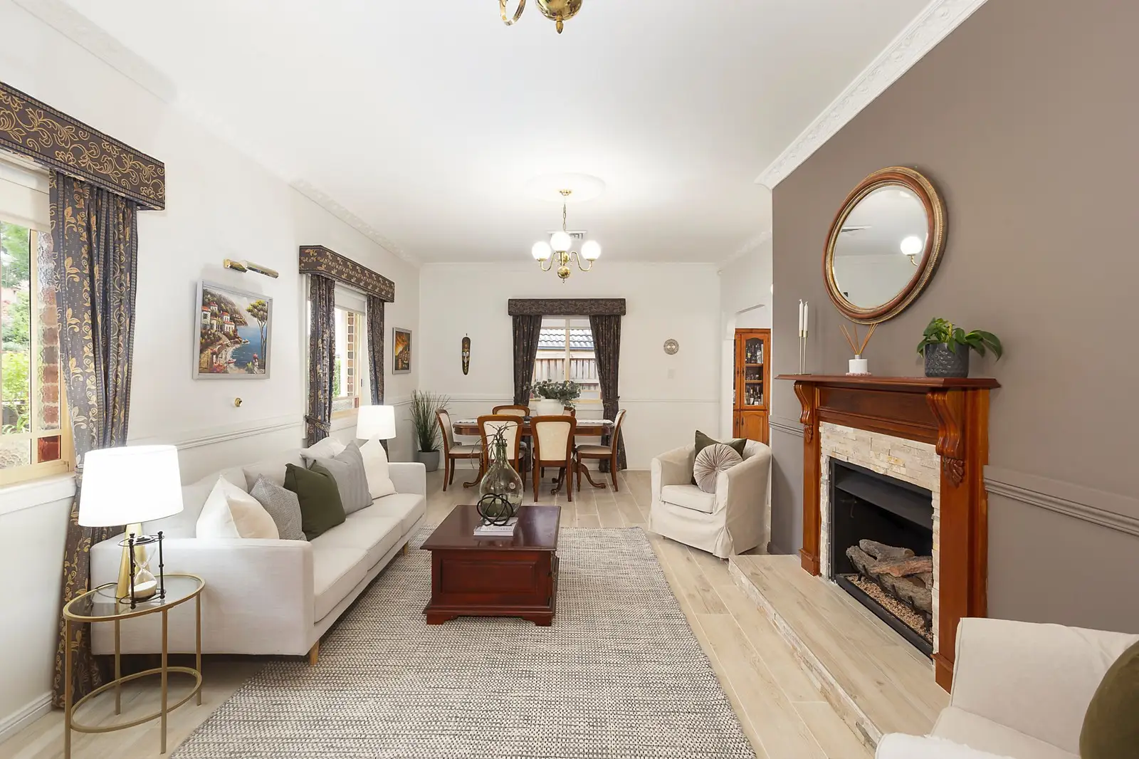 8 Fernbank Place, Cherrybrook Sold by Sydney Sotheby's International Realty - image 2