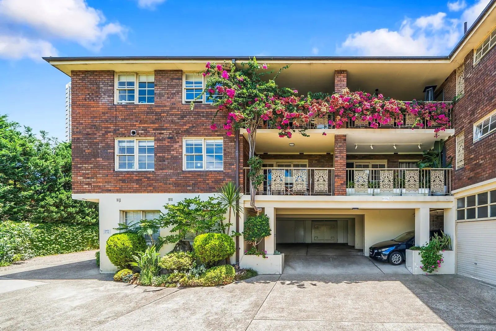 8/23 Greenoaks Avenue, Darling Point Sold by Sydney Sotheby's International Realty - image 1
