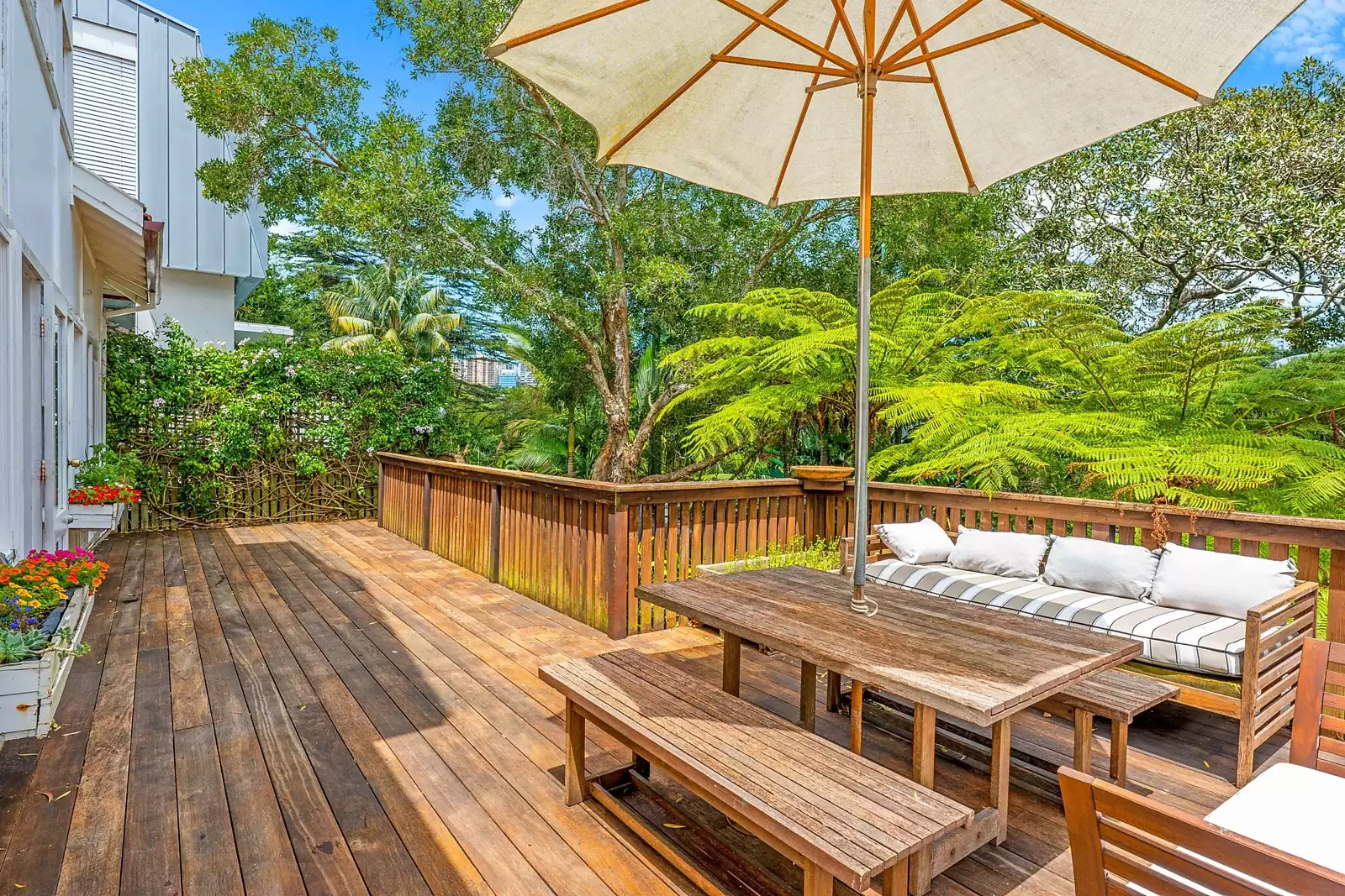 33 Carlotta Road, Double Bay Sold by Sydney Sotheby's International Realty - image 1