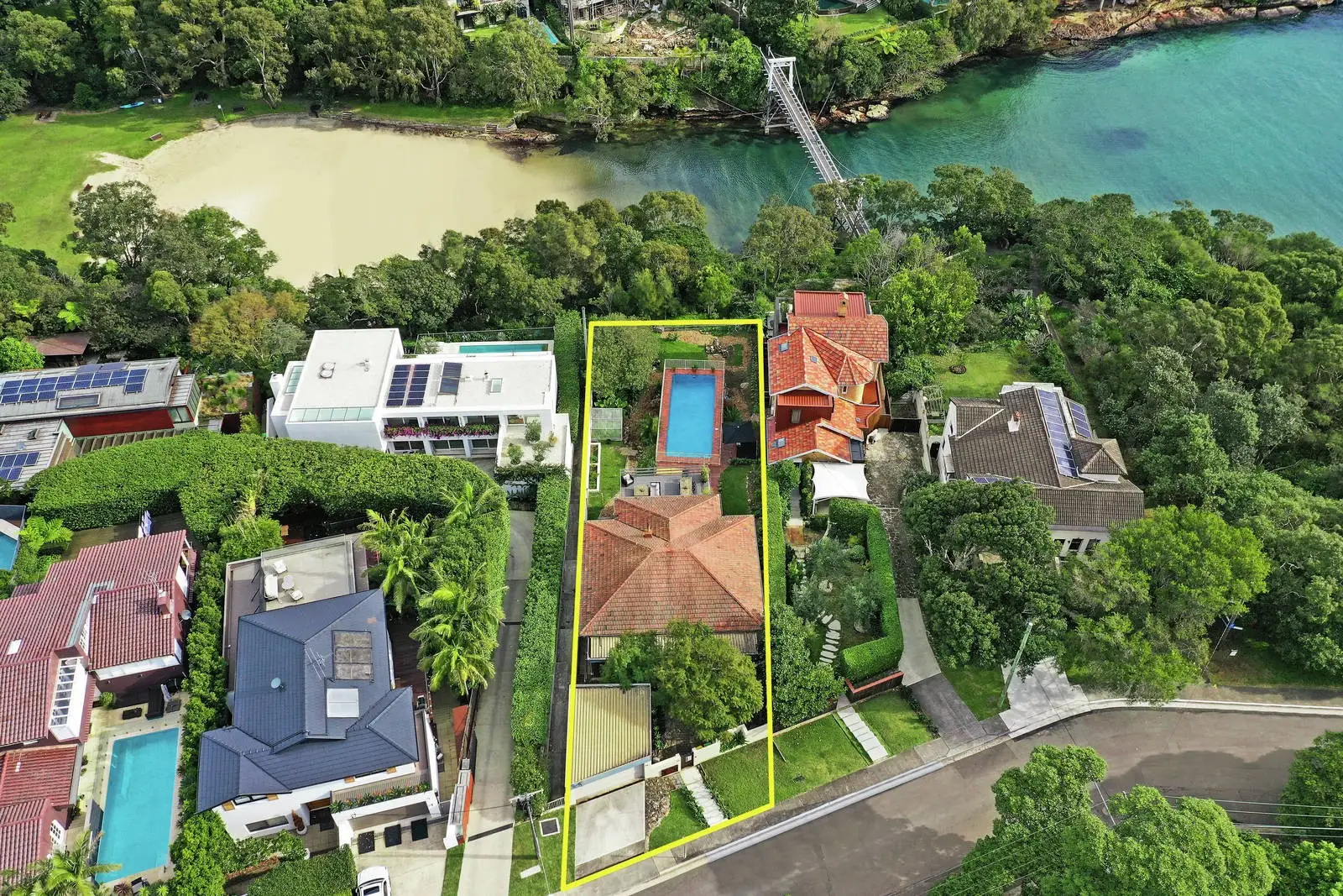 12 The Crescent, Vaucluse Sold by Sydney Sotheby's International Realty - image 1