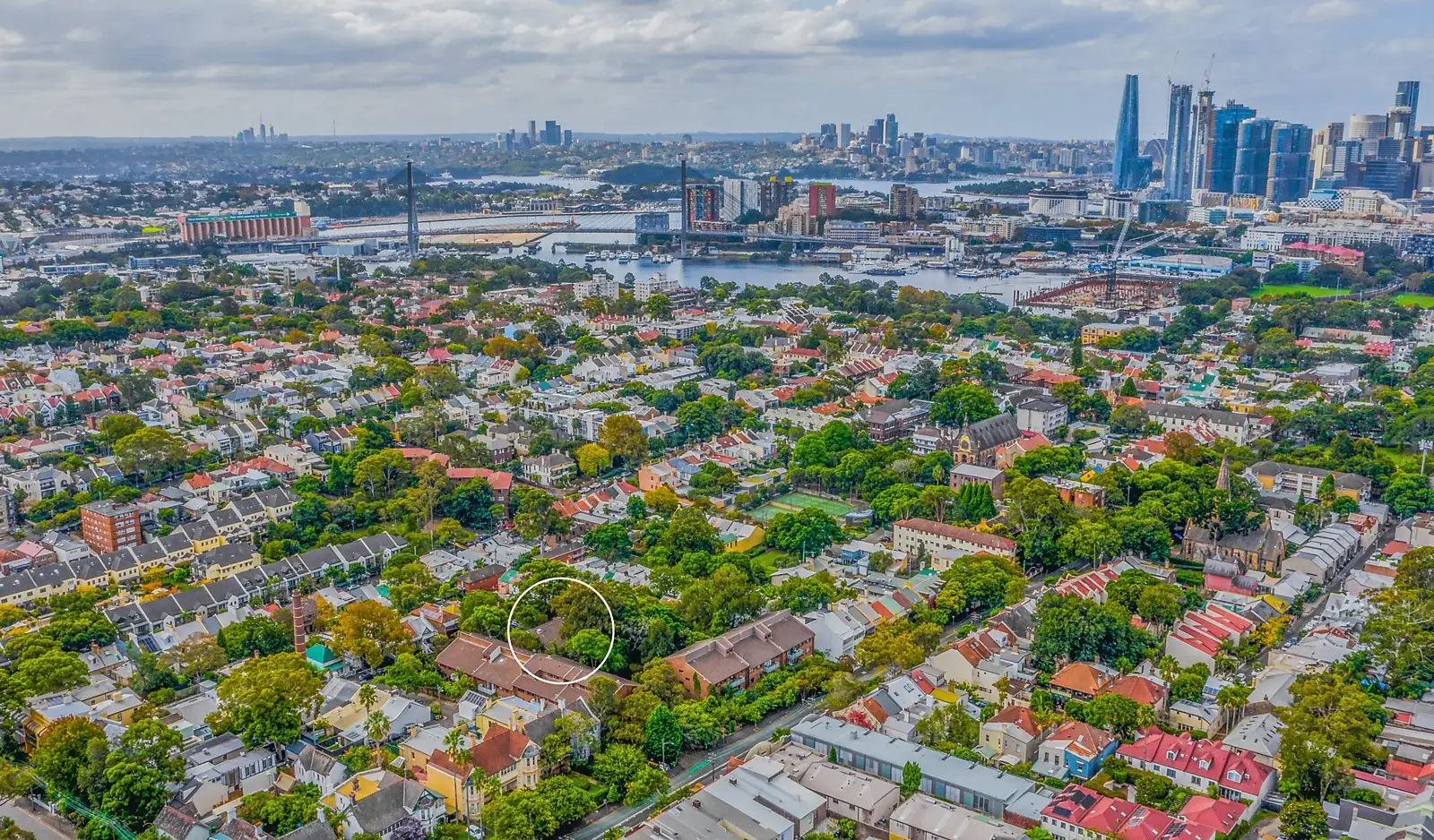 34/213-221 Bridge Road, Glebe Sold by Sydney Sotheby's International Realty - image 2