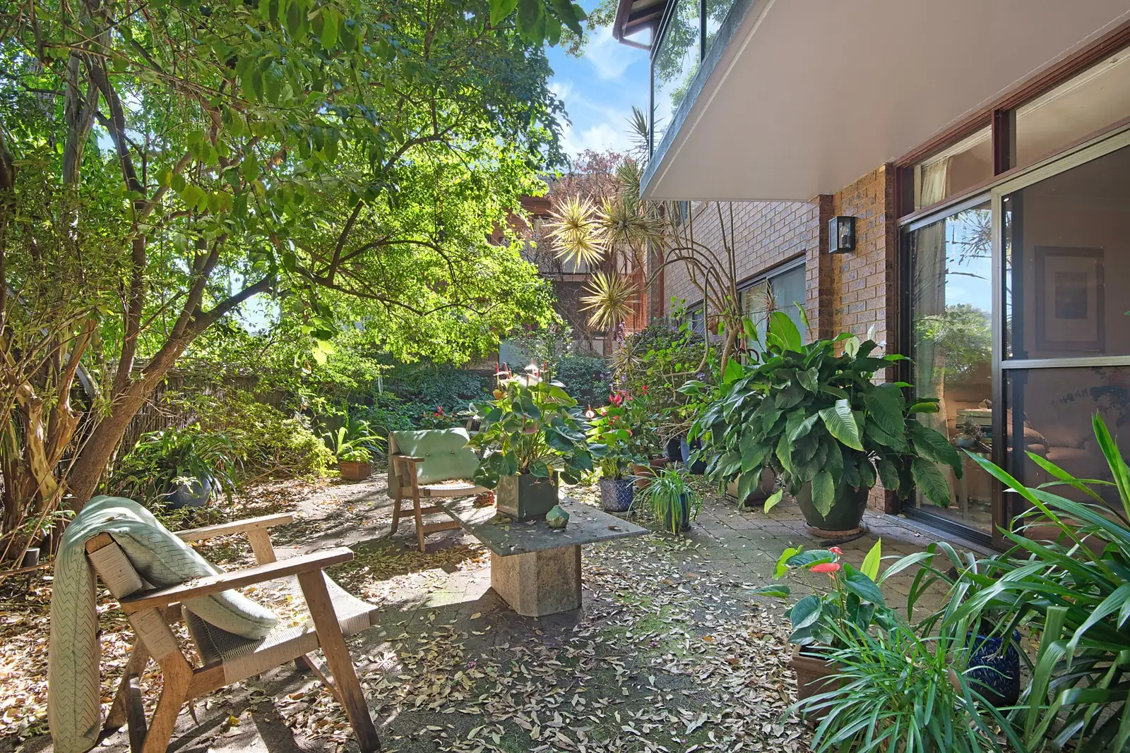 34/213-221 Bridge Road, Glebe Sold by Sydney Sotheby's International Realty - image 1