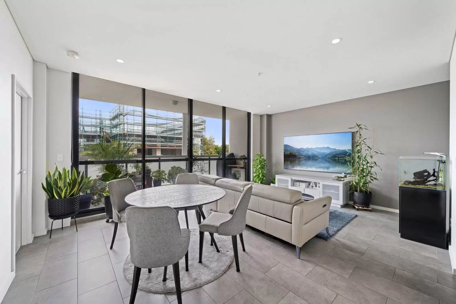 204/581 Gardeners Road, Mascot Leased by Sydney Sotheby's International Realty - image 1