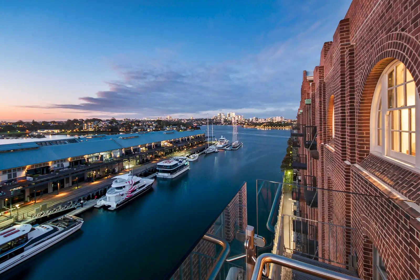 807/8 Darling Island Road, Pyrmont Sold by Sydney Sotheby's International Realty - image 1