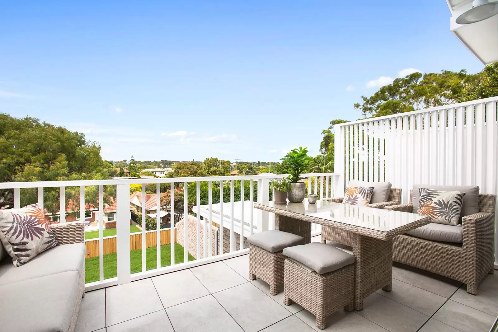 75A Mons Avenue, Maroubra Sold by Sydney Sotheby's International Realty - image 1
