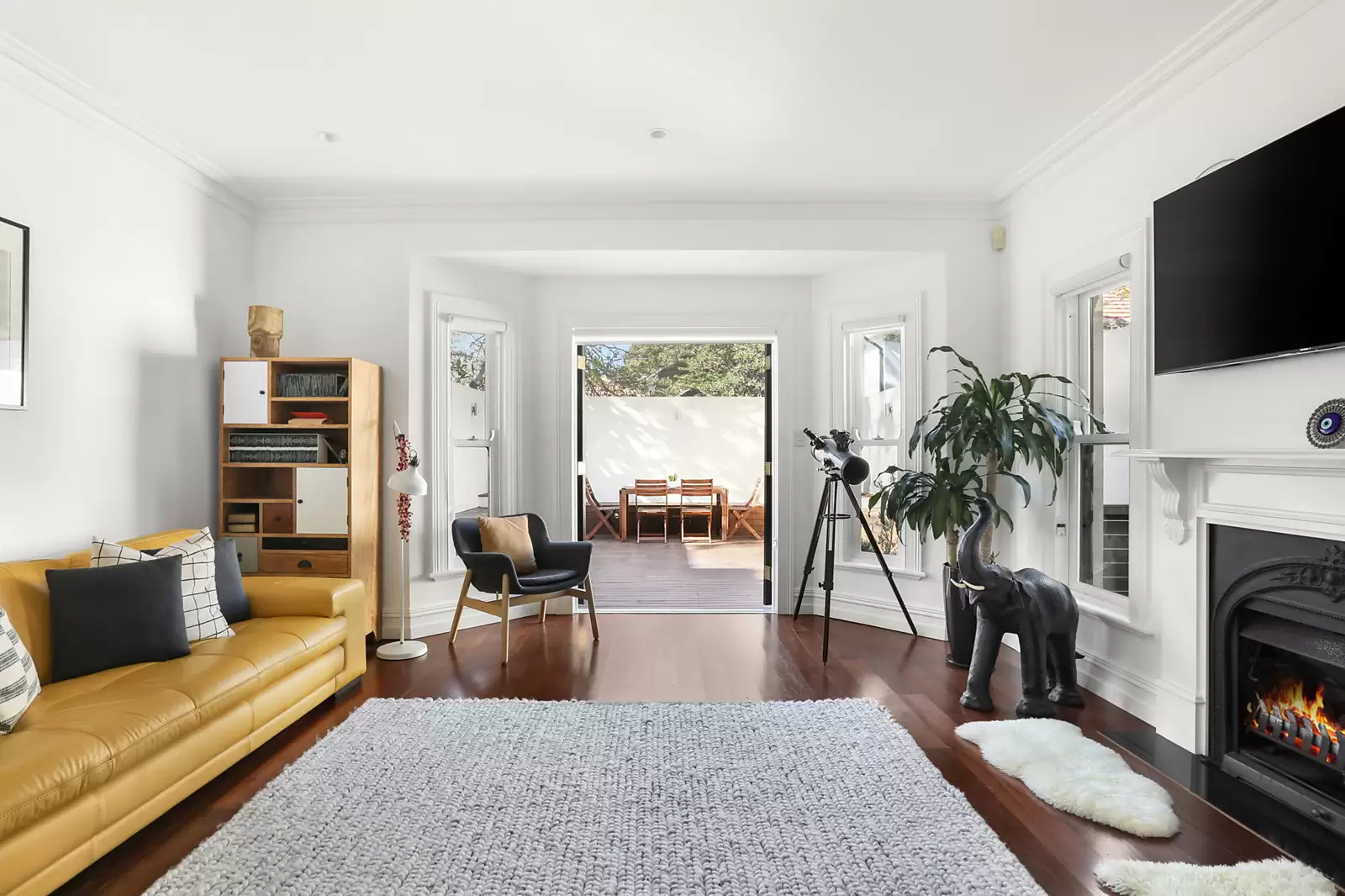 58 Wiley Street, Waverley Auction by Sydney Sotheby's International Realty - image 3