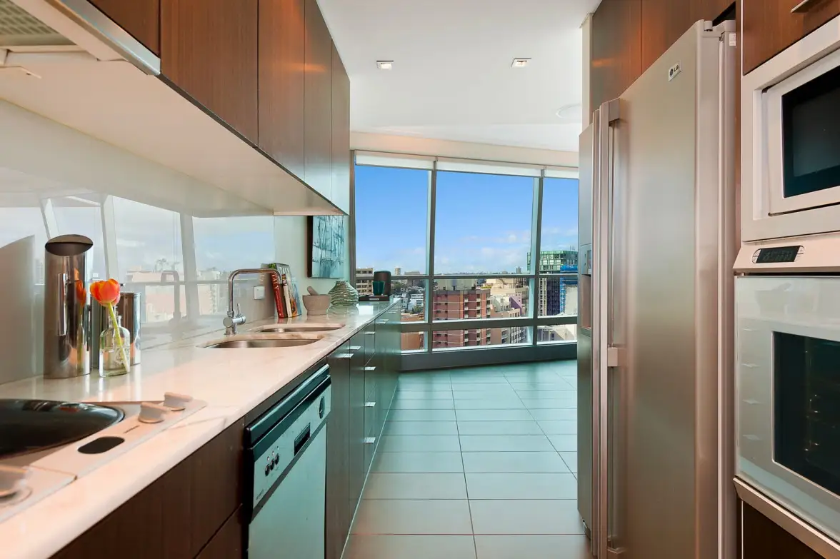 1701/29 Commonwealth Street, Sydney Sold by Sydney Sotheby's International Realty - image 3
