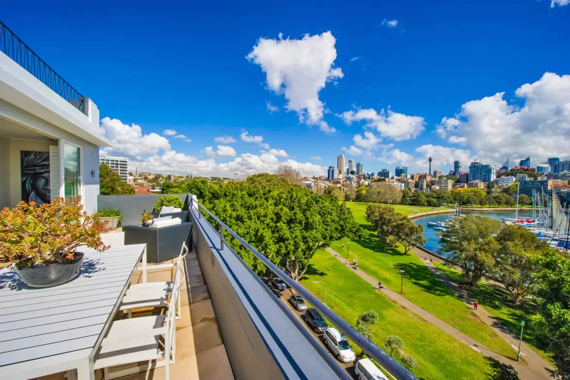 Penthouse A/22 New Beach Road, Darling Point Sold by Sydney Sotheby's International Realty - image 16