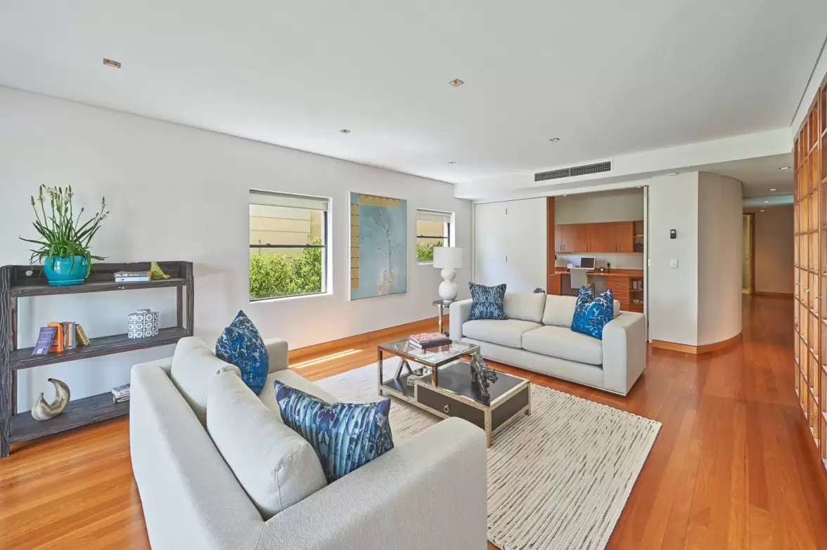 201/58 New South Head Road, Vaucluse Sold by Sydney Sotheby's International Realty - image 4