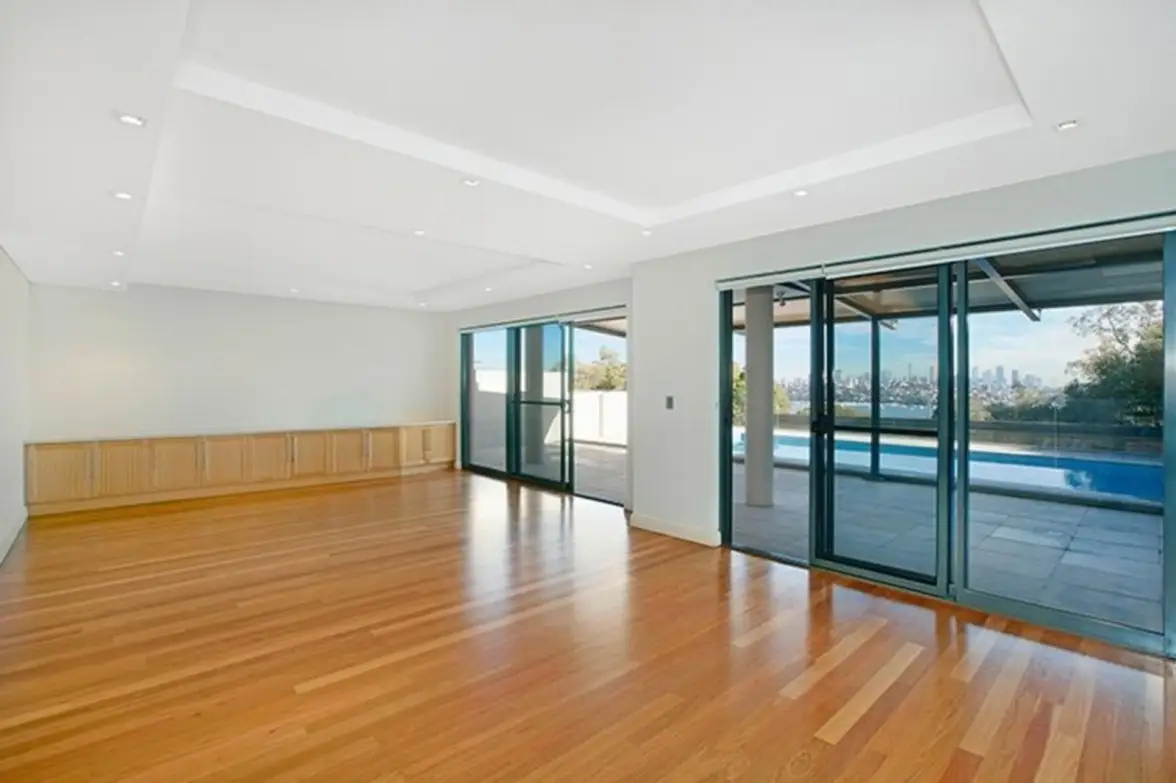 40 Chamberlain Avenue, Rose Bay Leased by Sydney Sotheby's International Realty - image 2