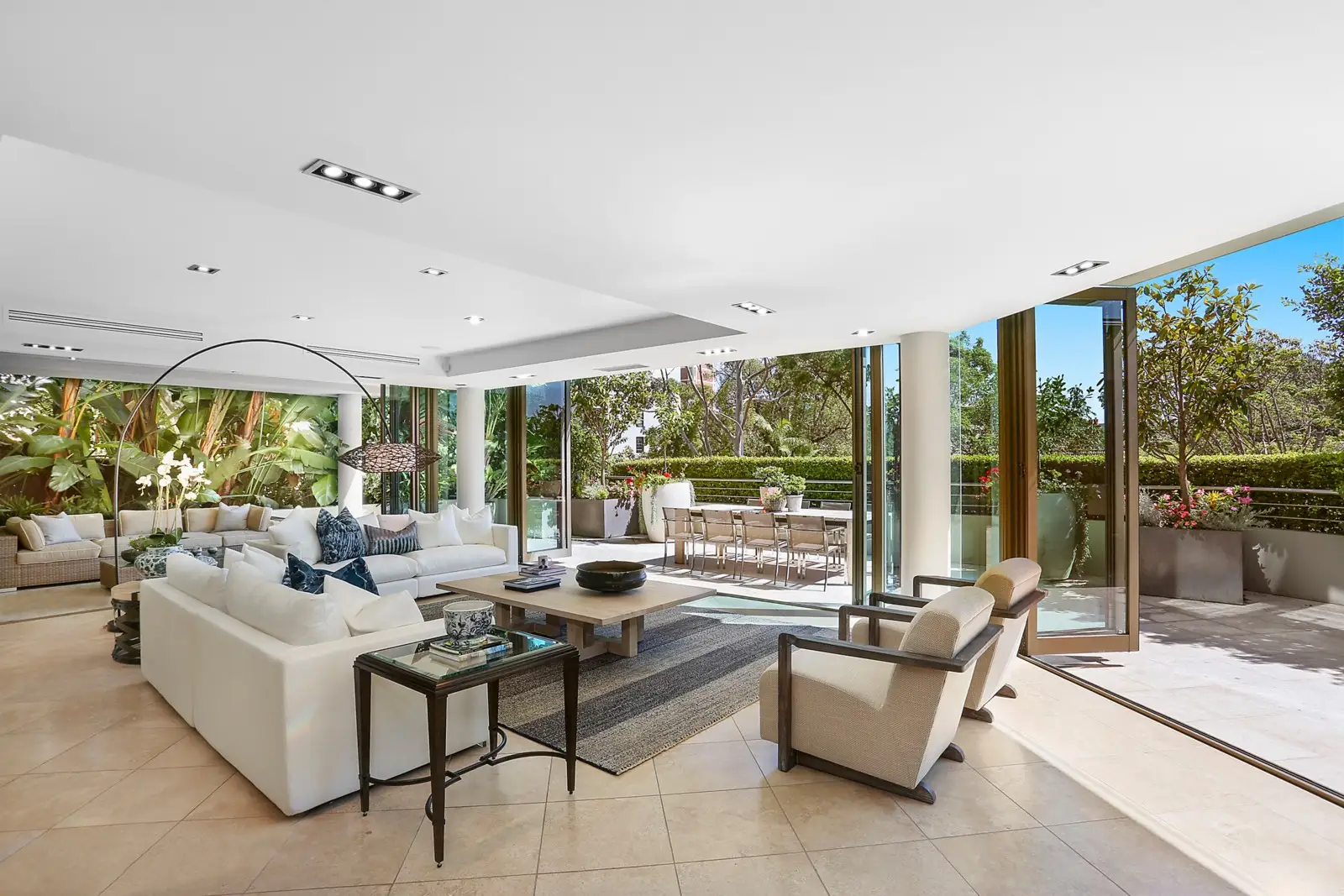 5 & 6 Mitchell Road, Darling Point Sold by Sydney Sotheby's International Realty - image 2