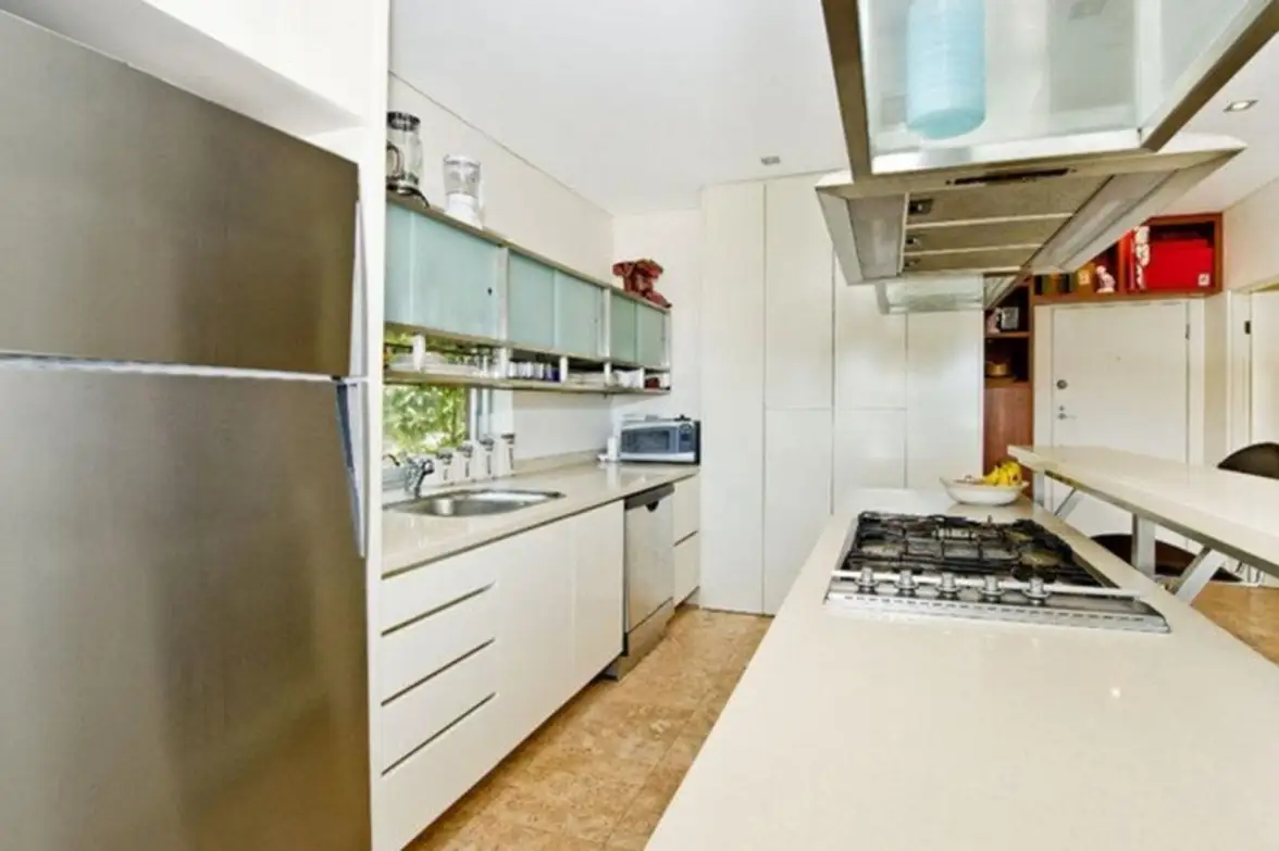 5/16 Carlisle Street, Tamarama Leased by Sydney Sotheby's International Realty - image 2