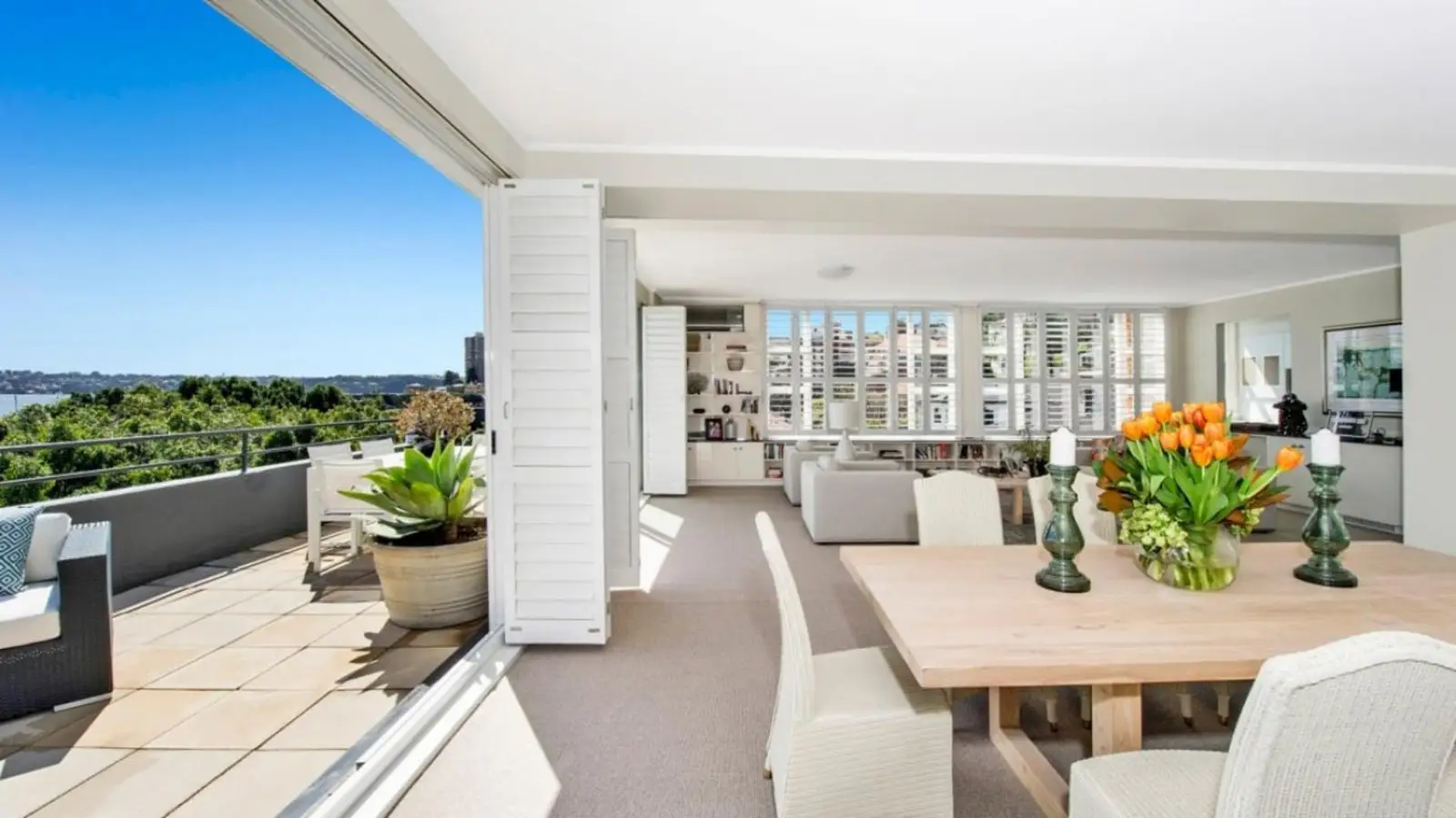 Penthouse A, New Beach Road, Darling Point Leased by Sydney Sotheby's International Realty - image 3