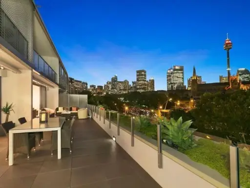 68 Sir John Young Crescent, Woolloomooloo Leased by Sydney Sotheby's International Realty