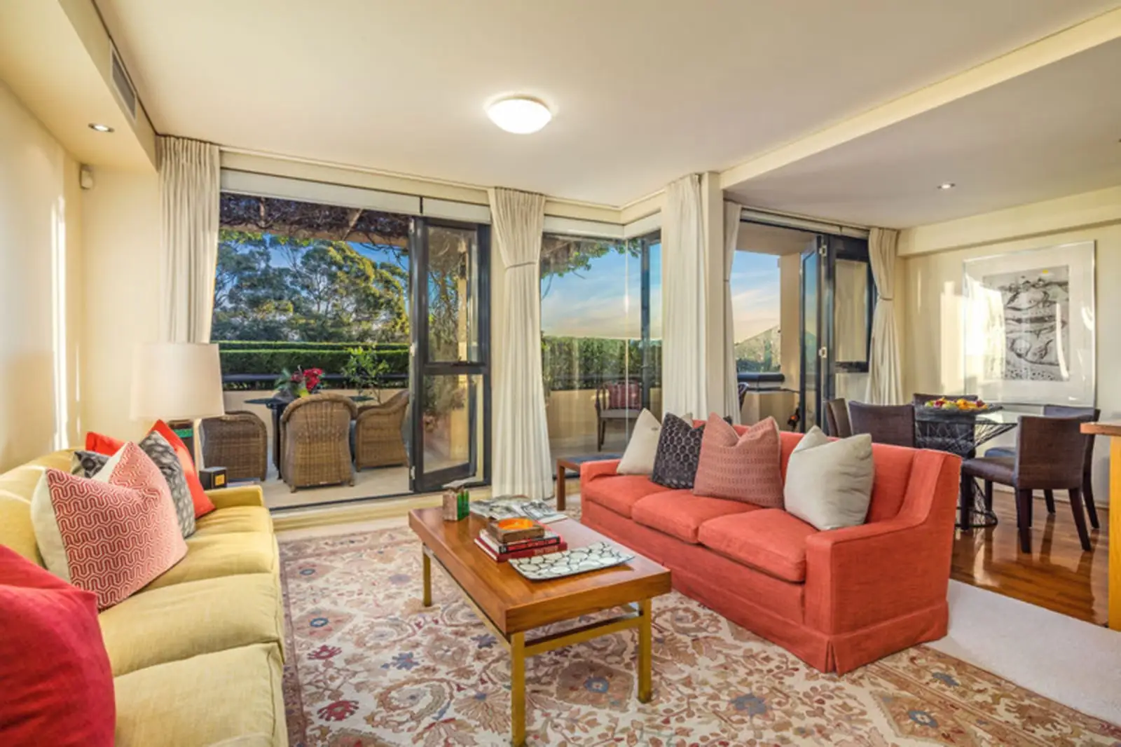 5/4-6 Hamilton Street, Rose Bay Sold by Sydney Sotheby's International Realty - image 2