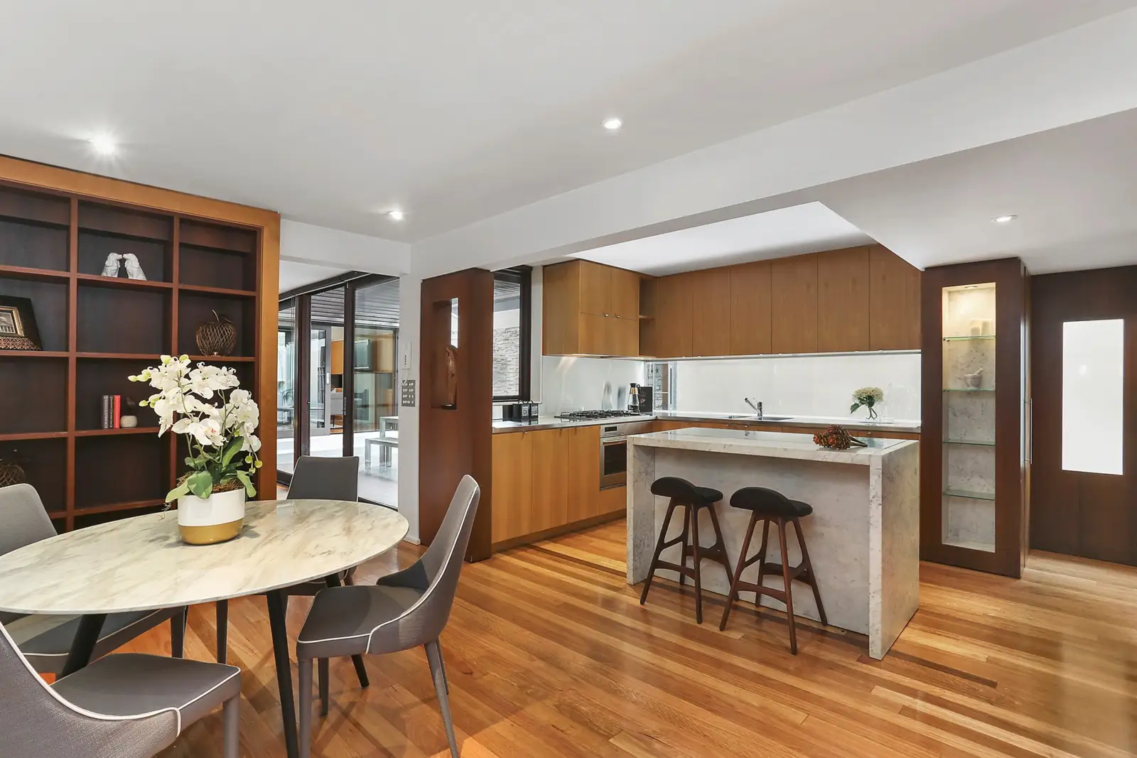3 Fig Tree Lane, Woollahra Sold by Sydney Sotheby's International Realty - image 2