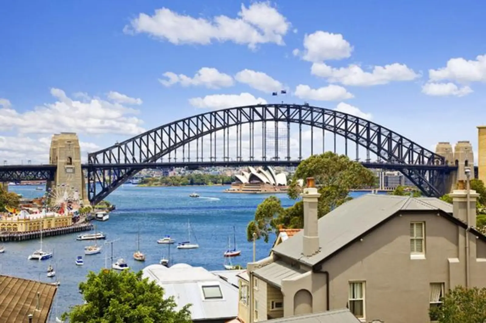 2 Waiwera Street, Mcmahons Point Sold by Sydney Sotheby's International Realty - image 1