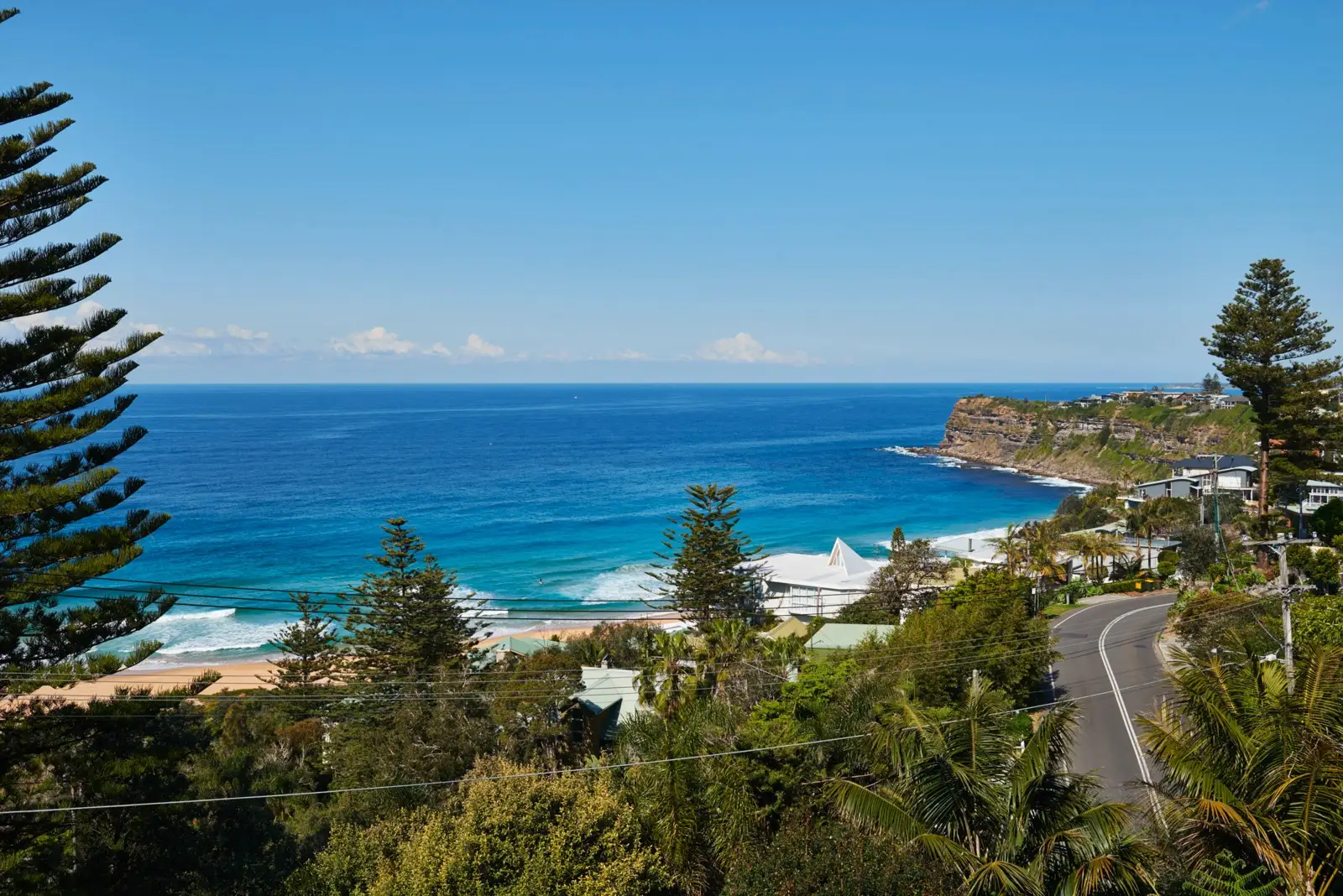 16 Karloo Parade, Newport Sold by Sydney Sotheby's International Realty - image 2