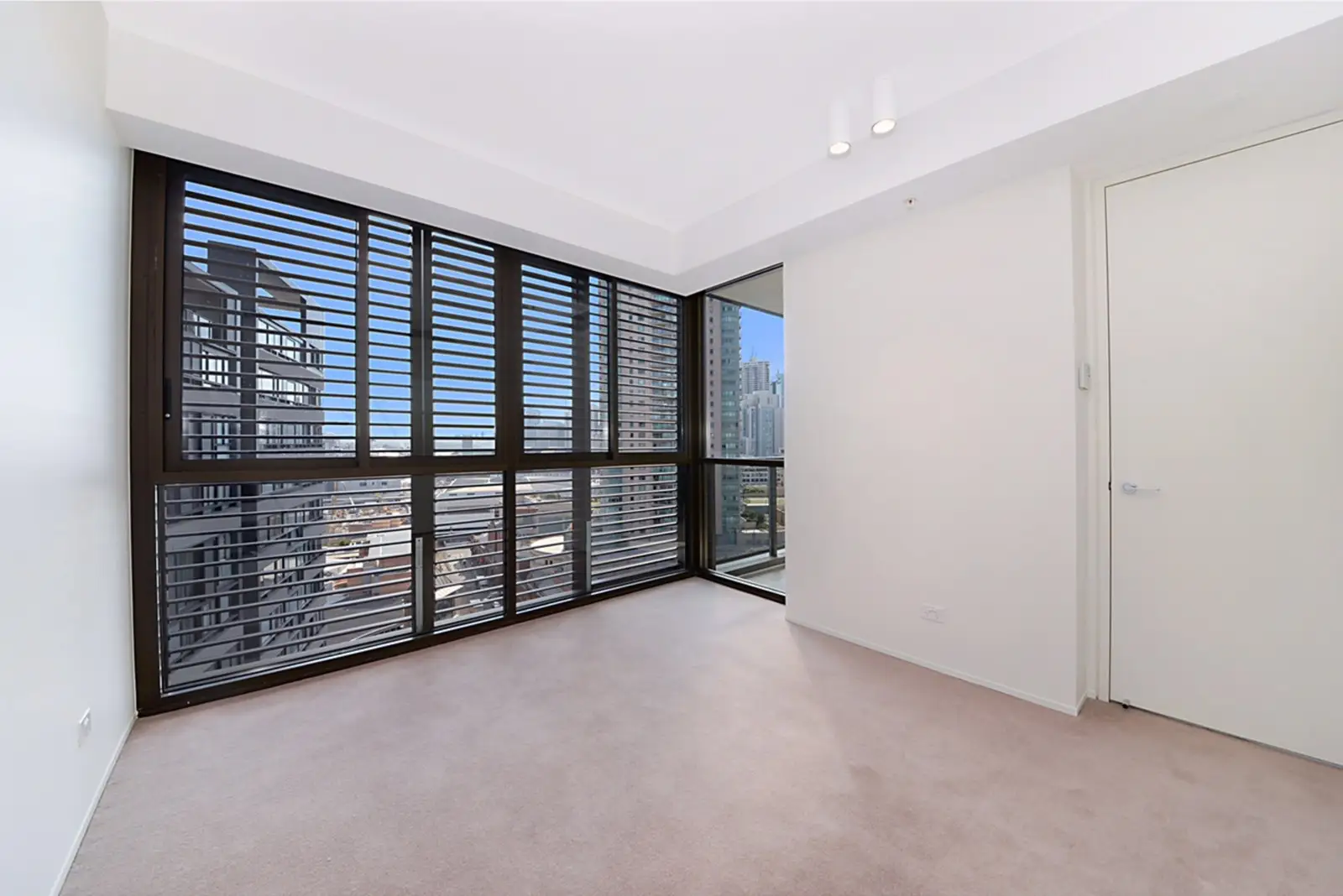 702/33 Ultimo Road, Haymarket Sold by Sydney Sotheby's International Realty - image 2