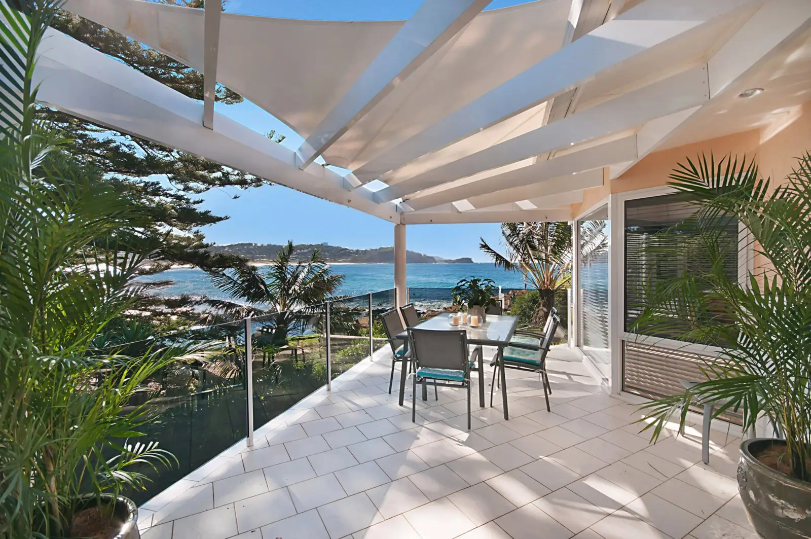2 Cliff Avenue, Avoca Beach Sold by Sydney Sotheby's International Realty - image 1