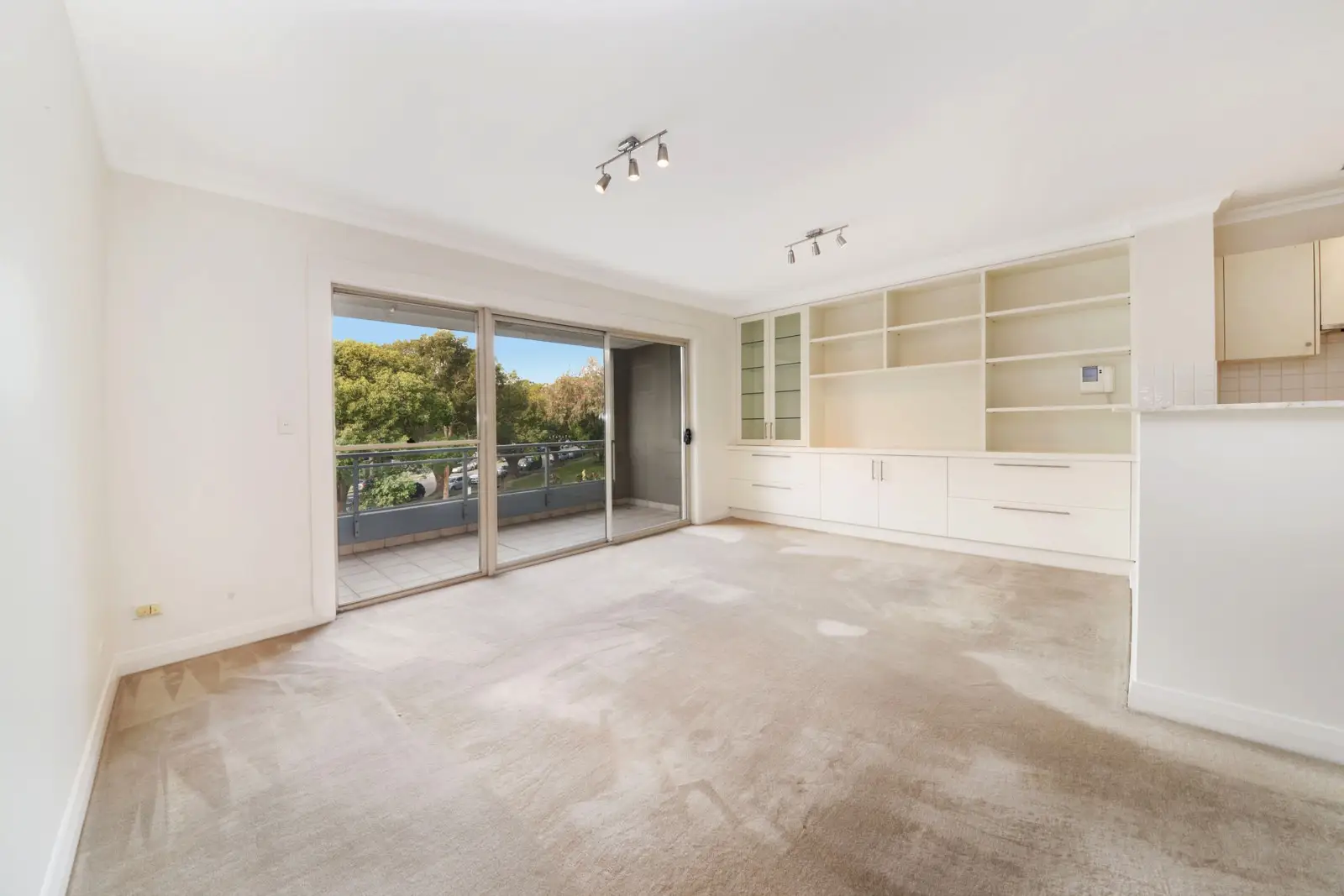 18/17 Newcastle Street, Rose Bay Leased by Sydney Sotheby's International Realty - image 2