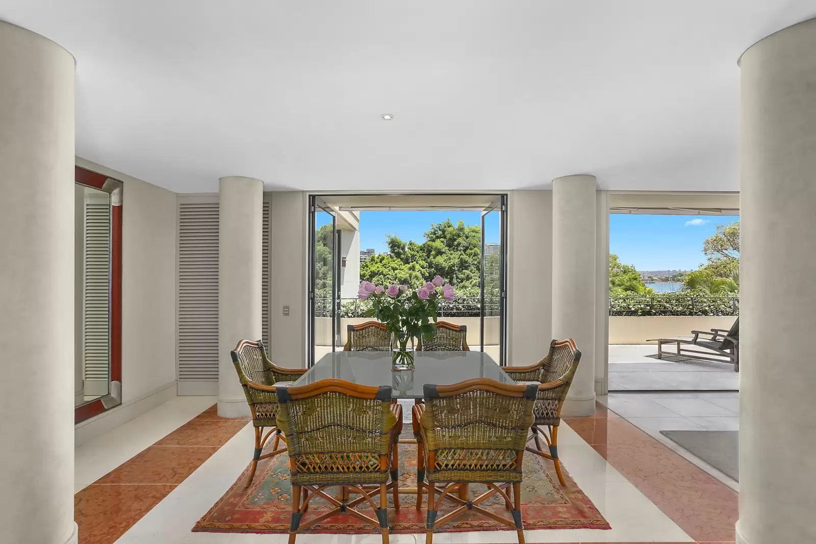 3/45 New Beach Road, Darling Point Sold by Sydney Sotheby's International Realty - image 5