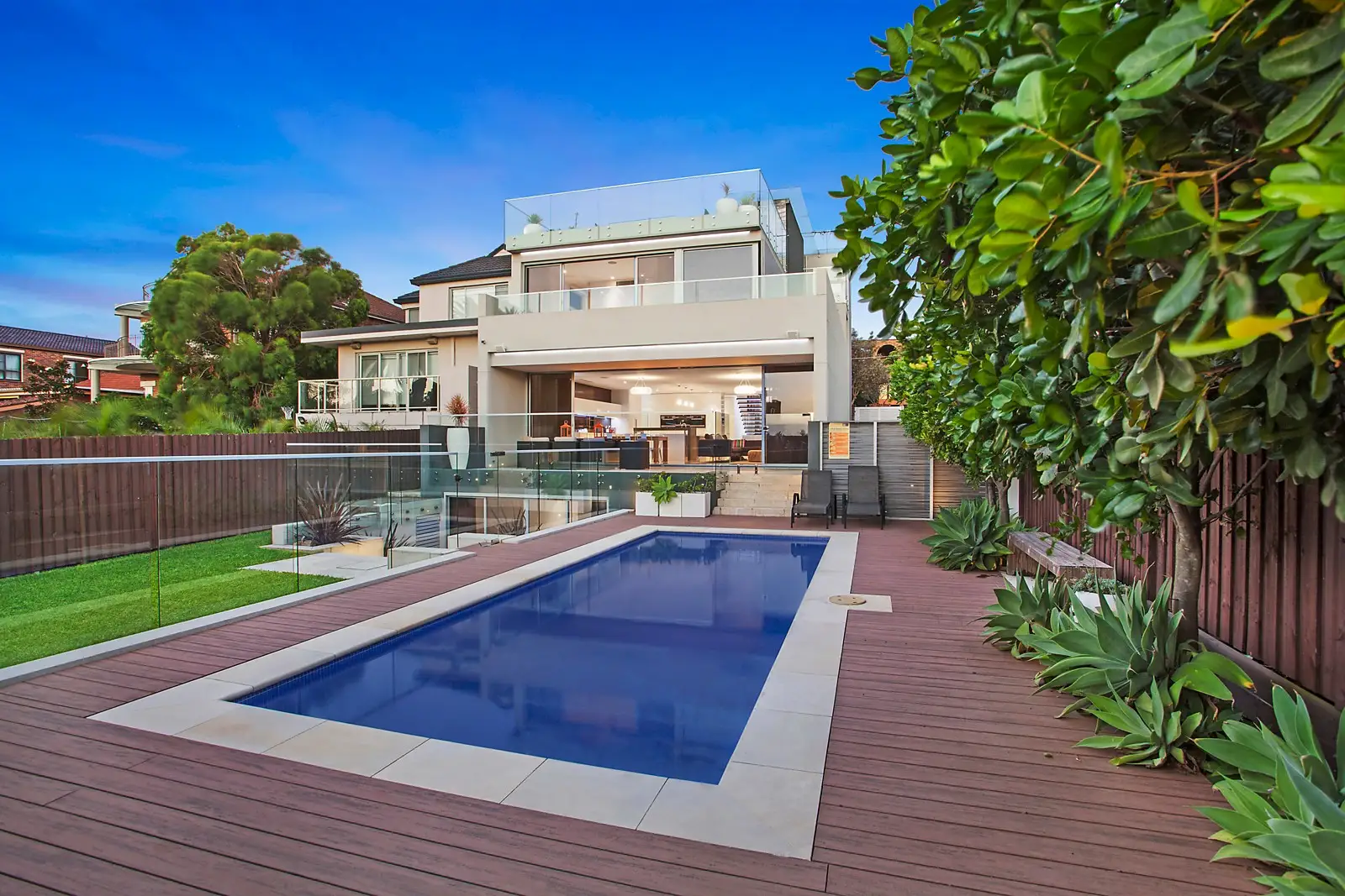 208 Military Road, Dover Heights Sold by Sydney Sotheby's International Realty - image 1