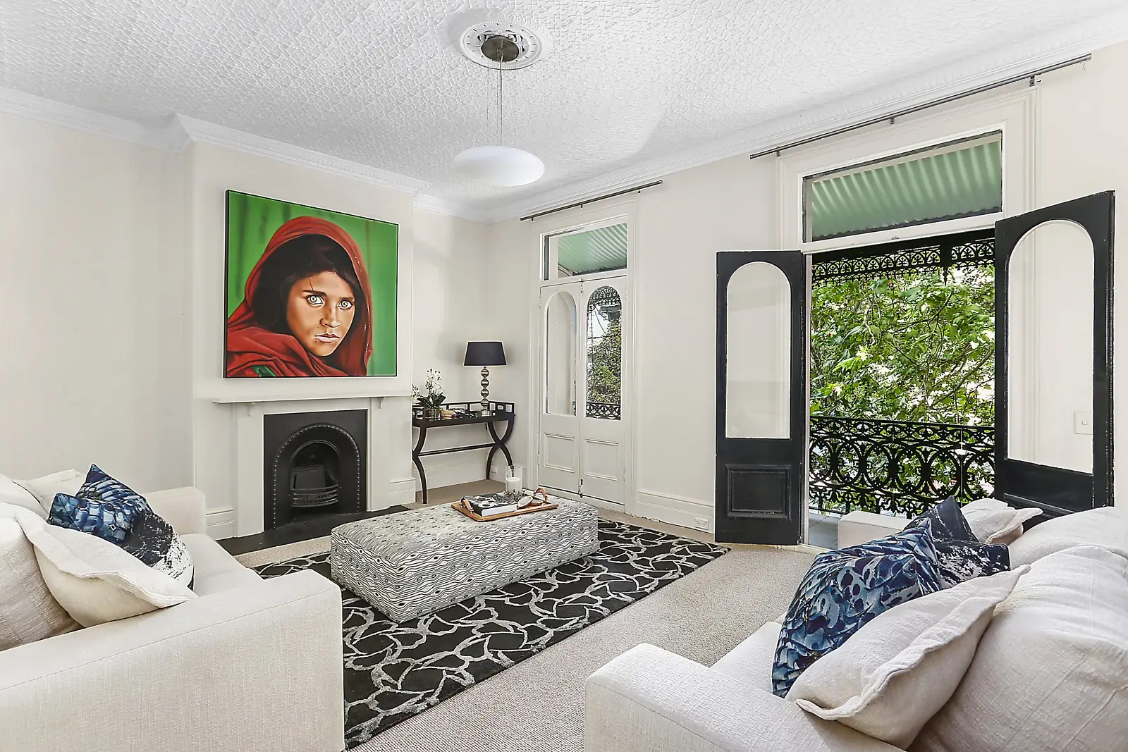 14 Crown Street, Woolloomooloo Sold by Sydney Sotheby's International Realty - image 3