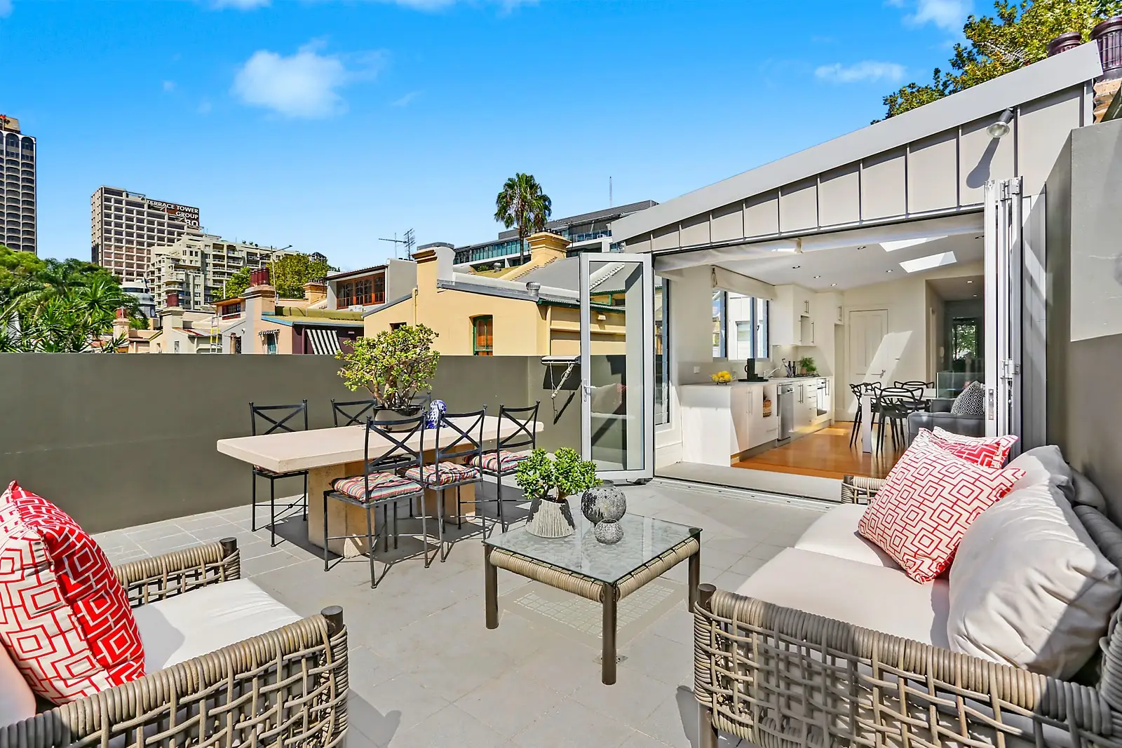 14 Crown Street, Woolloomooloo Sold by Sydney Sotheby's International Realty - image 1